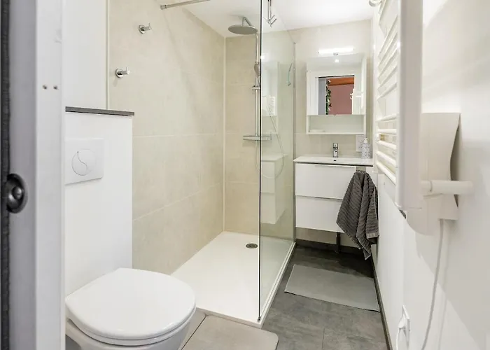 4 A 6 Personnes Апартаменты *