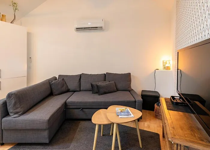 Апартаменты 4 A 6 Personnes *